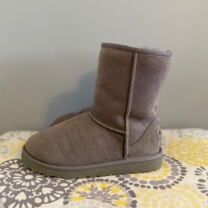 Kids grey UGG boots